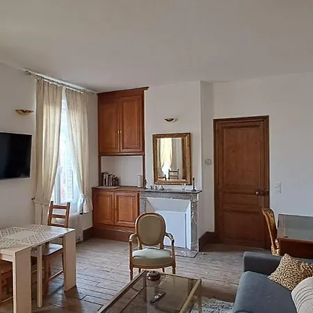 Holiday home Le Clos Du Bohon, 90m2 , Calme Dans L'oise ,15 Mn De Gisors Et Son Chateau *