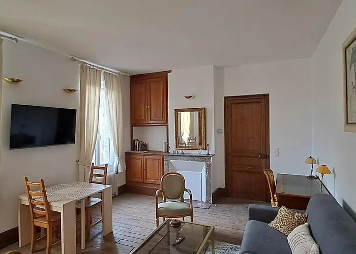 Holiday home Le Clos Du Bohon, 90m2 , Calme Dans L'oise ,15 Mn De Gisors Et Son Chateau *